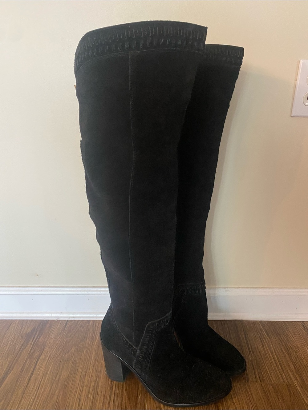 Vince Camuto Madolee Knee high Boot Black Suede Sz 11 boho Cottagecore festival